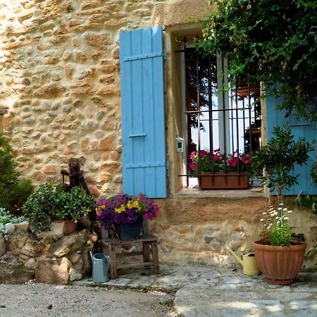 Mas Du Clos De L'escarrat 3*